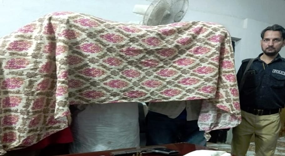 Karachi-police-arrests-3-criminals