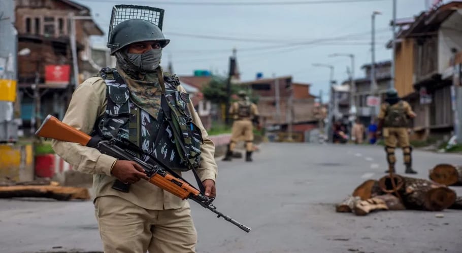 مقبوضہ کشمیر میں 74 روزہ کرفیو کے خلاف بھارتی عوام بھی سراپا احتجاج
