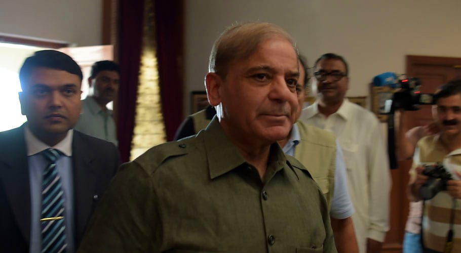 علاج کی بہترین سہولیات سابق وزیر اعظم نواز شریف کا حق ہے۔شہباز شریف