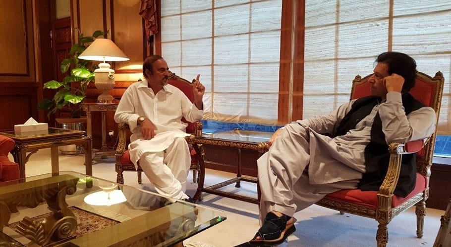 ملک کو سیاسی اور معاشی استحکام کی جانب بڑھانا ترجیح ہے، وزیراعظم عمران خان