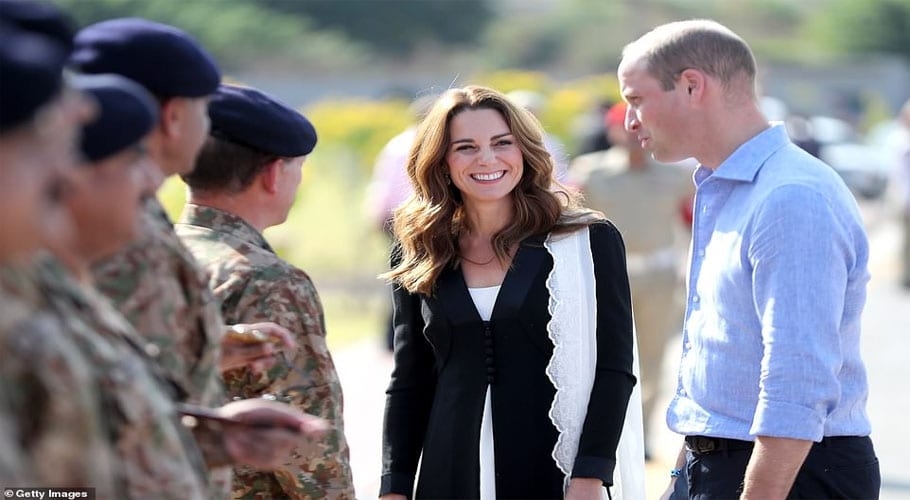 royal couple leave