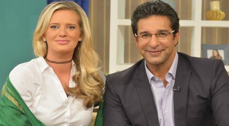 wasim akhram and wife