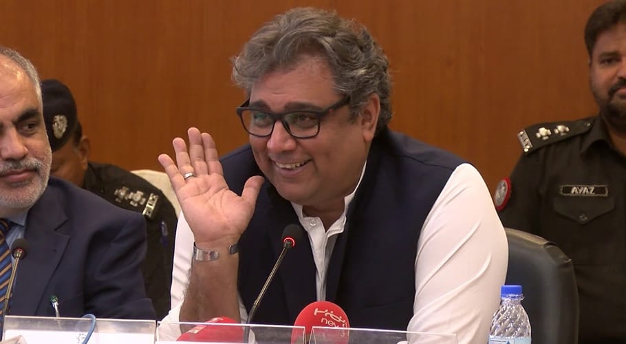 بانڈ جمع کرا کر نواز شریف علاج کے لیے بیرونِ ملک جاسکتے ہیں، دیر کیوں؟ علی زیدی کا سوال