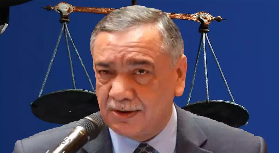 توسیع کیس: سپریم کورٹ نے سابقہ 2 آرمی چیفس کی ریٹائرمنٹ کے دستاویزات طلب کر لیے