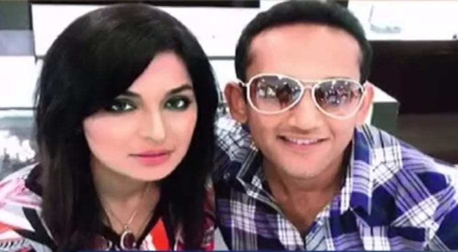 Meera and Captain Naveed Scandal