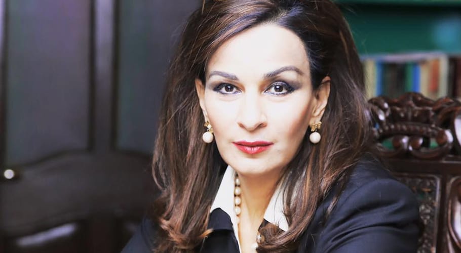 2 انتہائی متنازعہ قوانین پاس ہوئے، یہ پارلیمان کے لیے سیاہ دن ہے۔سینیٹر شیری رحمٰن