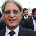 عمران خان استعفیٰ نہیں دینگے،اسمبلیاں توڑ دیں گے، اعتزاز احسن
