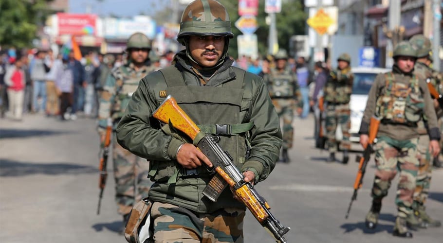 قابض بھارتی نے مزید 3کشمیری نوجوانوں کو شہید کردیا،چار اہلکار بھی ہلاک