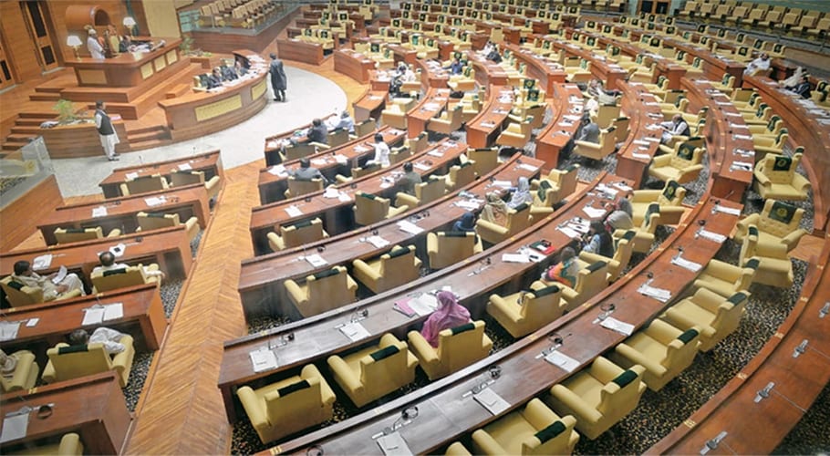 سندھ حکومت اسمبلی میں تبدیلی کا سامنا کرنے سے خوفزدہ ہے۔ایم پی اے سدرہ عمران