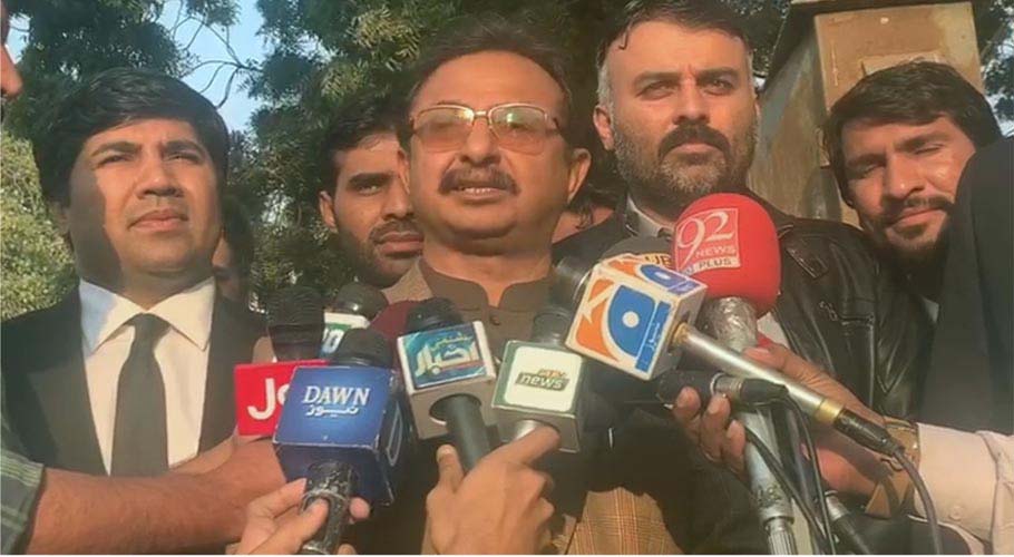 حلیم عادل شیخ حملہ کیس میں نامزد ملزم خود ہی منصف بن گئے۔پی ٹی آئی رہنما کا اظہارِ تشویش