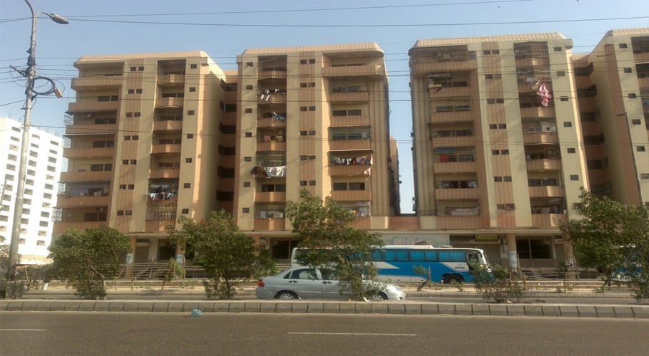 کراچی کی ایم اے جناح روڈ پر پولیس اہلکار کی فائرنگ، زخمی شہری ہسپتال منتقل