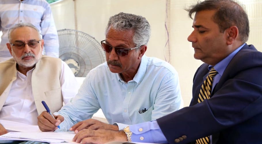 میئر وسیم اختر کی امریکا روانگی: ارشد حسن قائم مقام میئر کراچی بن گئے