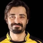 مقبوضہ کشمیر کی آزادی کا سورج طلوع ہوتے ہوئے دیکھنا چاہتا ہوں۔حمزہ علی عباسی