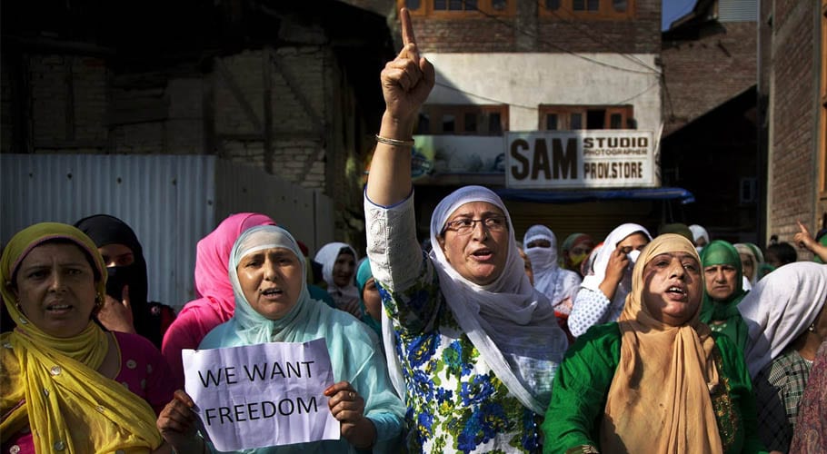 India grants 300,000 non-residents domicile status in IOK