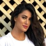 اداکارہ مہوش حیات کراچی ائیر پورٹ پر تعمیراتی کام پر حکام کی شکر گزار
