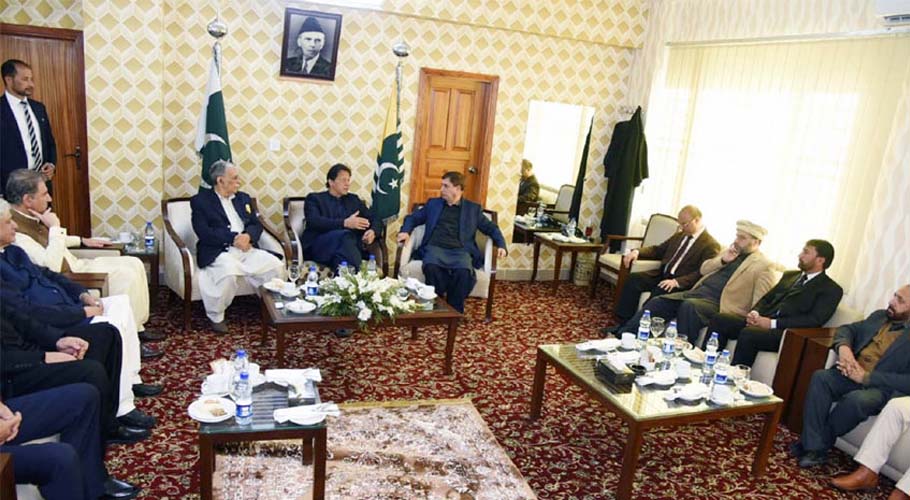 PM imran Hurriyat leaders