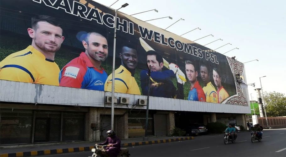 پی ایس ایل فائیو: بلیک ٹکٹ مافیا بے لگام، 500 روپے کا ٹکٹ 1 ہزار روپے میں دستیاب