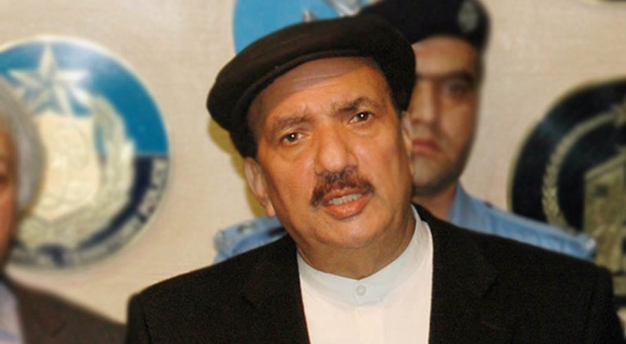 سینیٹر رحمان ملک نے کورونا وائرس کو قومی سلامتی کے لیے خطرہ قرار دے دیا