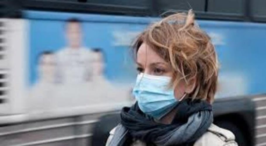 Lahore’s district administration seizes 45,000 surgical masks
