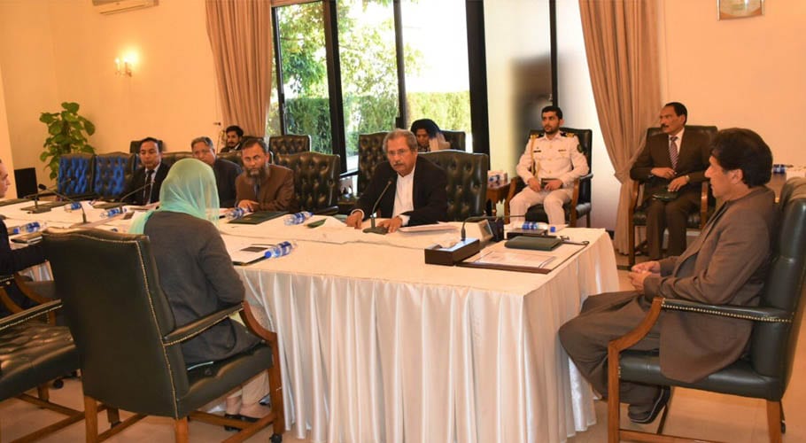 اپریل 2021ء تک تمام اسکولوں میں ایک ہی نصاب پڑھایا جائے گا۔حکومت کا فیصلہ