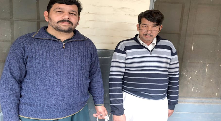 شہری سے رشوت لینے والا نائب تحصیلدار رنگے ہاتھوں پکڑا گیا