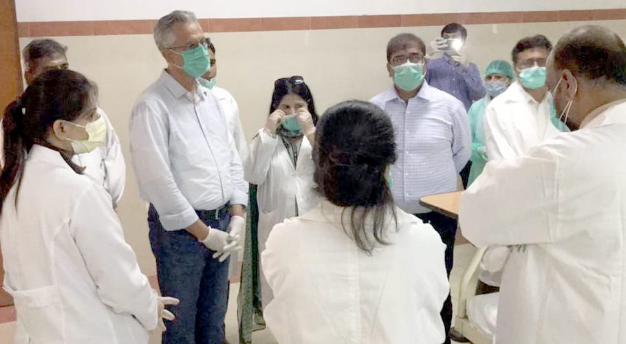 Mayor Karachi Waseem Akhtar visits Abbasi Shaheed Hospital