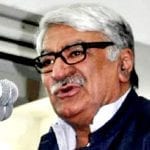 آٹااورچینی چورآج بھی عمران خان کے دائیں بائیں کھڑے ہیں، اسفند یار