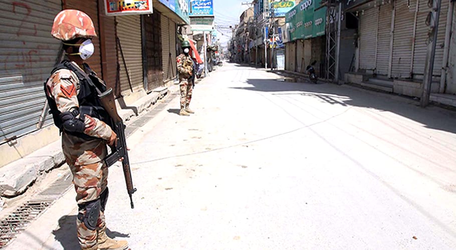 Violation of SOPs: Punjab, Sindh govts warn of tightening restrictions