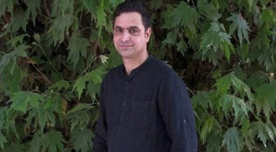 مقبوضہ کشمیر کے سینئر صحافی گوہر گیلانی کو حق بیان کرنا مہنگا پڑ گیا،مقدمہ درج