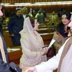 تحریکِ انصاف اور ن لیگ کے درمیان راشن کی تقسیم پر لفظی جنگ شروع