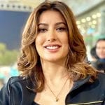 مہوش حیات اپنی زندگی پر فلم بنانے کیلئے تیار، مداحوں کی رائے طلب کرلی
