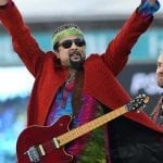 سلمان احمد میں بھی کورونا کی علامت ظاہر، قرنطینہ میں چلے گئے