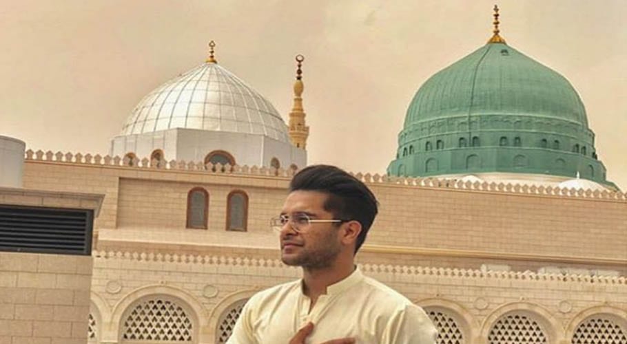 عاصم اظہر نے نعت خوانی شروع کردی، ”فاصلوں کو تکلف ہے ہم سے اگر“ ایک بار پھر مقبول ہوگئی