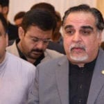 گورنر سندھ کا بلڈنگ کنٹرول اتھارٹی کو طیارہ حادثے کی تحقیقات میں شامل کرنے کا مطالبہ