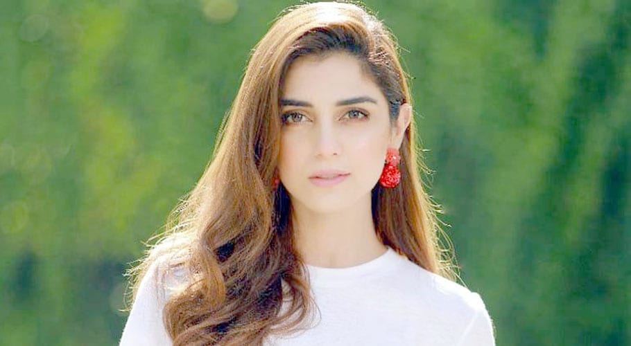 Maya Ali distributes ration bags among needy, underprivileged