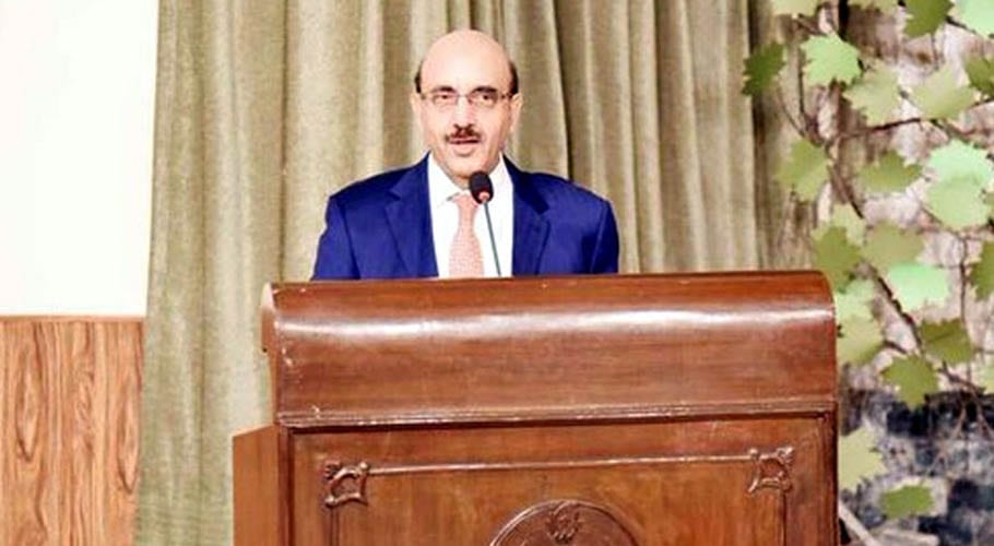 گلگت بلتستان اور آزاد کشمیر کو بھارتی علاقہ ظاہر کیا جارہا ہے۔مسعود خان