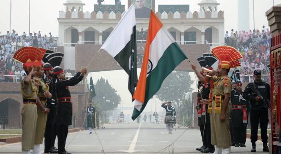 200 Pakistanis stranded in India due to COVID-19 return home