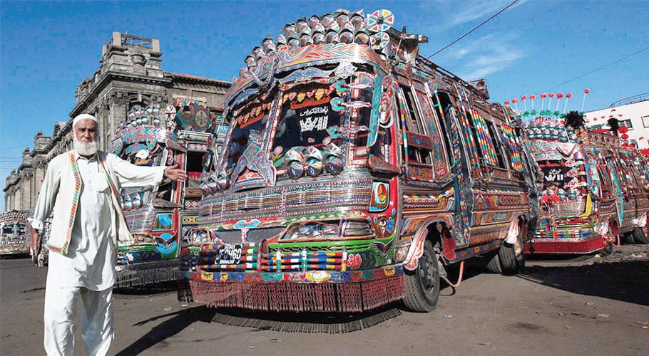 کراچی ٹرانسپورٹ اتحاد نے پیر سے بسیں چلانے کا اعلان کردیا