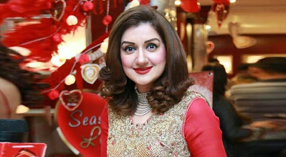عائشہ ثناء لوگوں سے کروڑوں روپے لے کر منظر عام سے غائب، مقدمہ درج