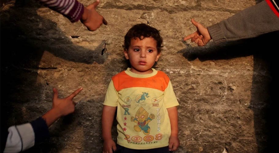 پاکستان سمیت دُنیا بھر میں جارحیت کا شکار معصوم بچوں کا عالمی دن آج منایا جا رہا ہے
