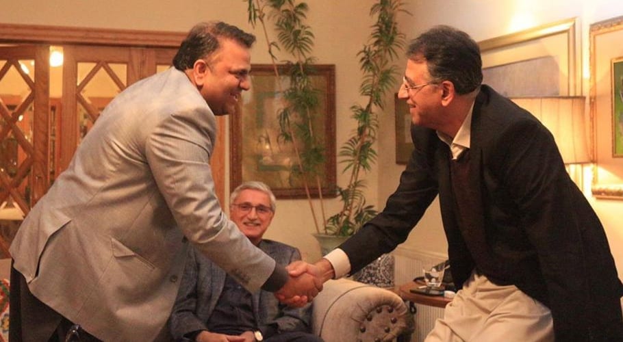 اقتدار کے ایوانوں میں اختلافات کی گونج، کیا فواد چوہدری کے بیان کو سنجیدہ لیا جائے؟
