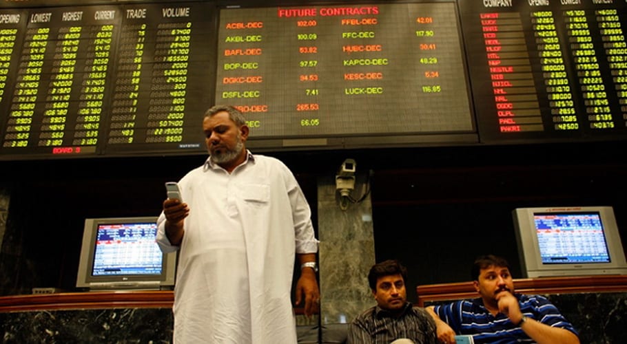 Bears return to PSX as KSE-100 sheds 945 points