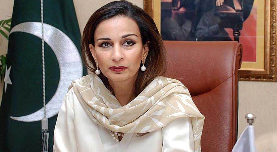 کورونا وائرس کے خلاف شعبۂ صحت کے کارکنان کو سلام پیش کرتی ہوں۔شیری رحمٰن