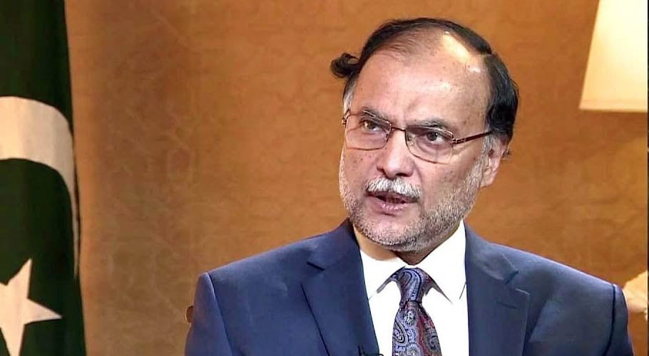 وفاقی حکومت پی ایچ ڈی اسکالرز کی بے روزگاری پر قابو پائے۔احسن اقبال کا مطالبہ