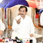 زرداری نے چار صوبوں کی پارٹی کو چار ضلعے کی پارٹی بنا دیا ہے، حلیم عادل شیخ