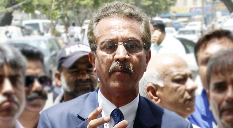 بلدیاتی نظام میرے پاس ہے لیکن بدقسمتی سے فنڈز نہیں ہیں،میئر کراچی