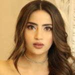 باصلاحیت پاکستانی اداکارہ صبور علی نے اپنی والدہ کی وفات پر خاموشی توڑ دی