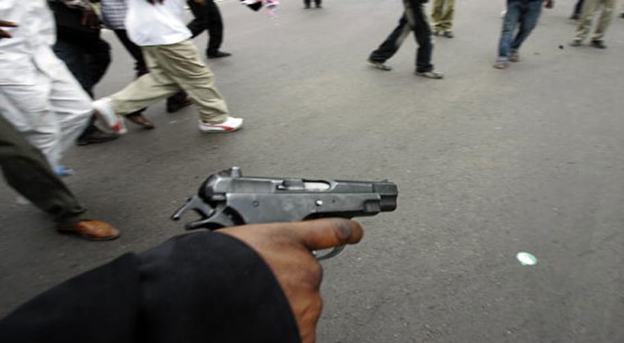 Firing between two groups over land dispute in Surjani