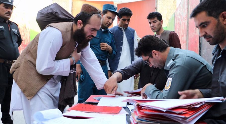 Afghan govt to release Taliban inmates