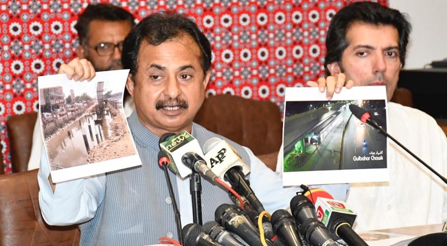 12سالوں میں پیپلز پارٹی کی حکومت نے 12بسیں نہیں چلائیں، حلیم عادل شیخ